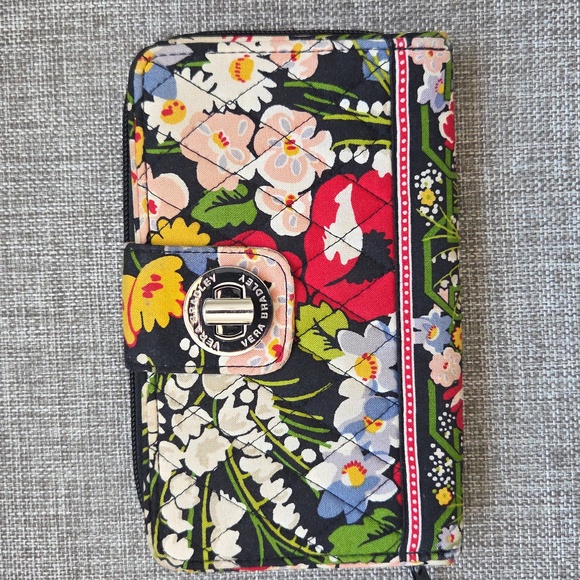 Vera Bradley Poppy Fields Turn Lock Wallet Organizer With 18 Card Slots - Picture 1 of 6